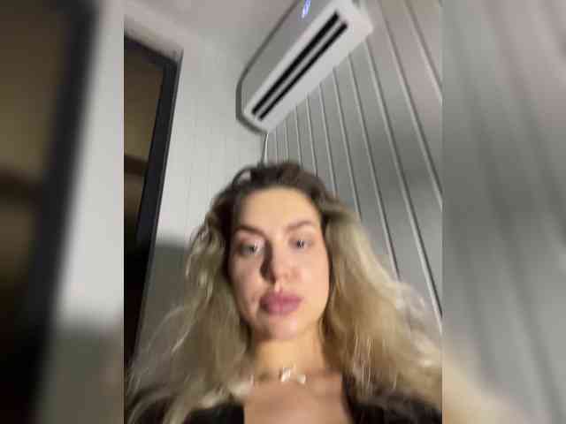 MistressX555 webcam