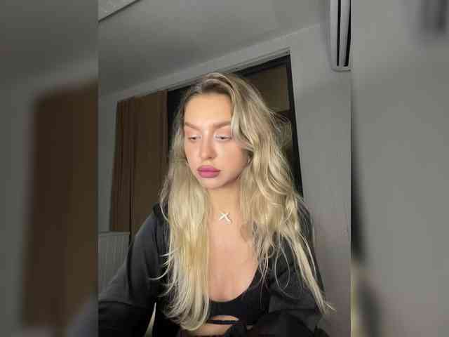 MistressX555 webcam
