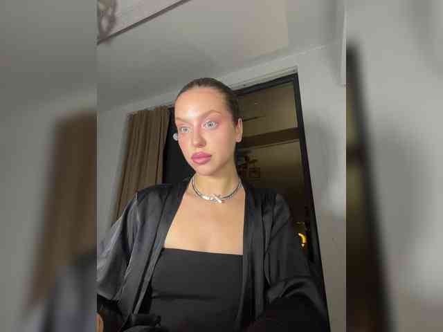 MistressX555 webcam