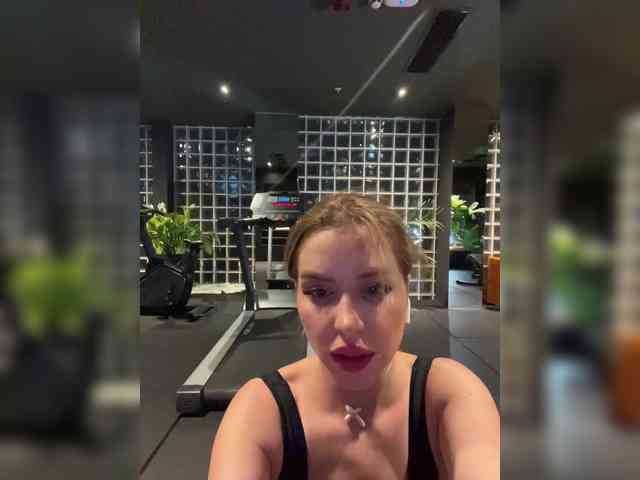MistressX555 webcam