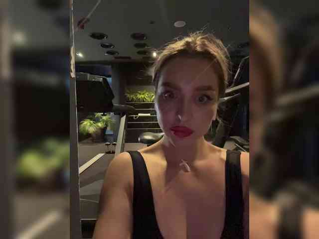 MistressX555 webcam
