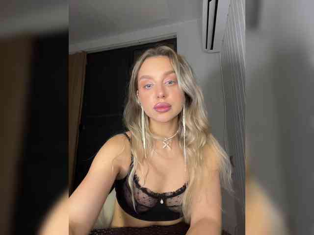 MistressX555 webcam