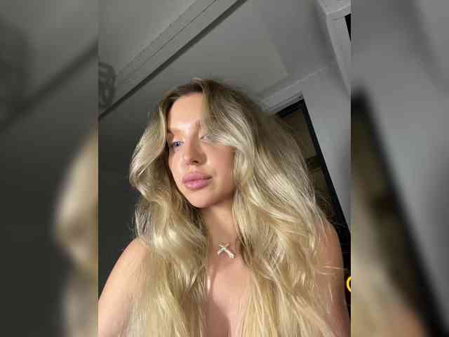 MistressX555 webcam