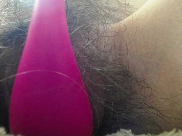 Unusual-G's BongaCams show and profile