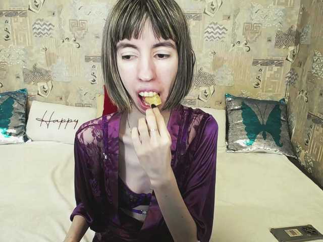 Unusual-G's BongaCams show and profile