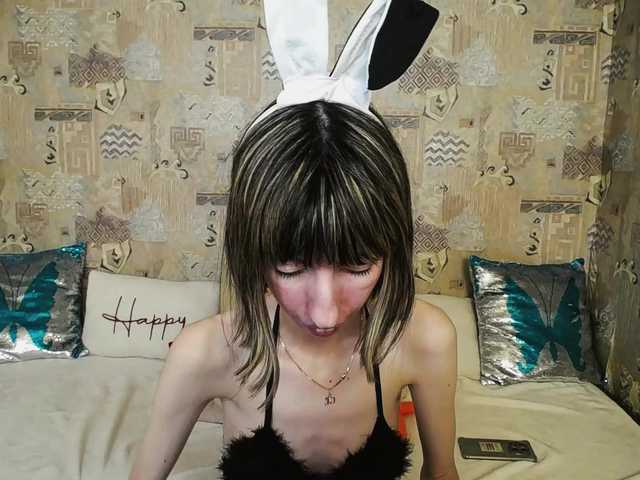 Unusual-G's BongaCams show and profile