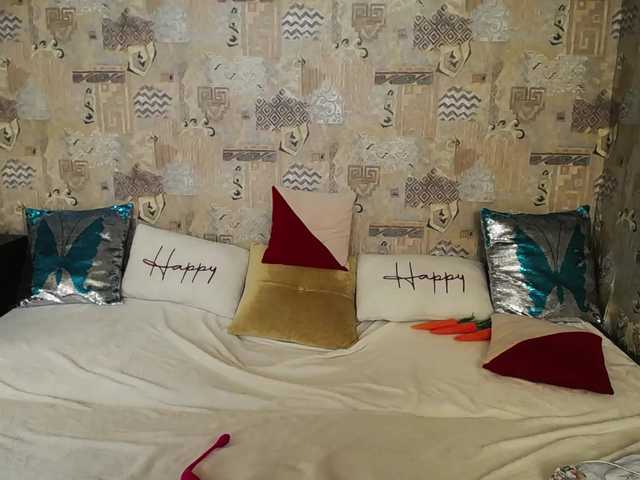 Unusual-G's BongaCams show and profile