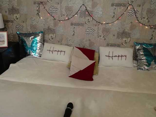 Unusual-G's BongaCams show and profile