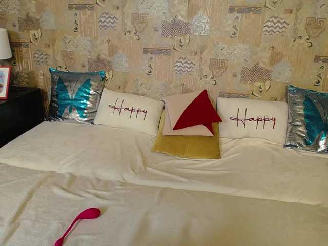 Unusual-G's BongaCams show and profile