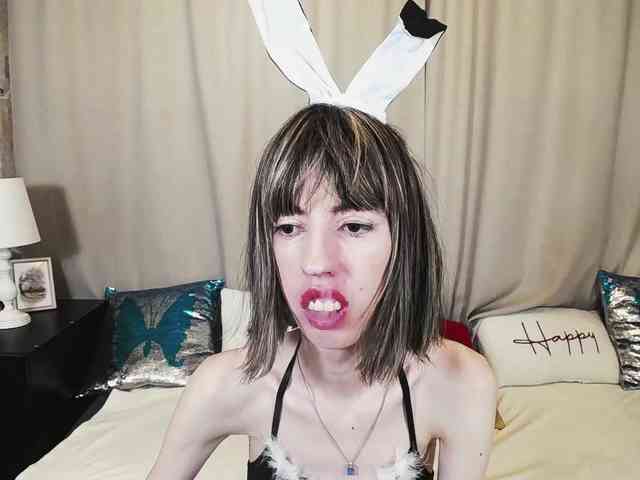 Unusual-G Live Webcam on BongaCams