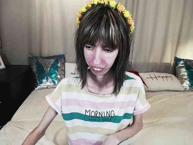 Unusual-G webcam