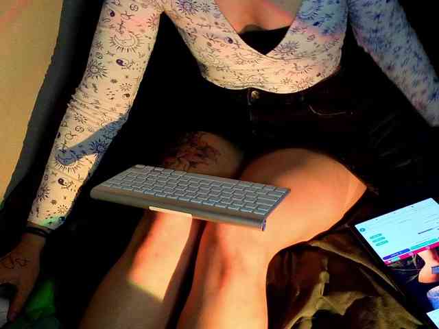 Vlas2ya1 webcam