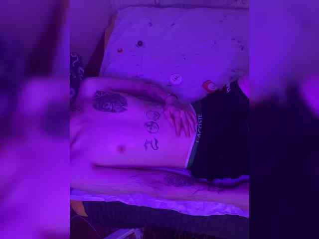 Limonka77 Live Webcam on BongaCams