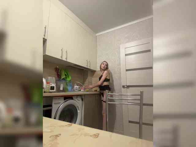 ElleTessa webcam