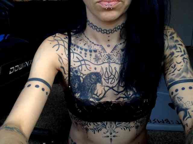 ToxicDoll webcam
