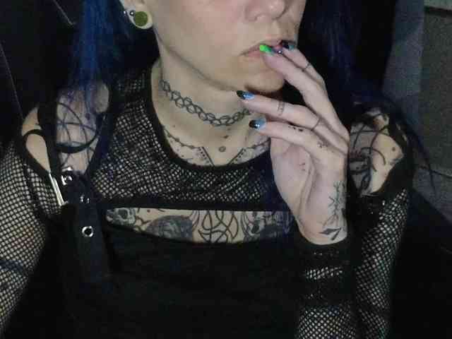 ToxicDoll webcam