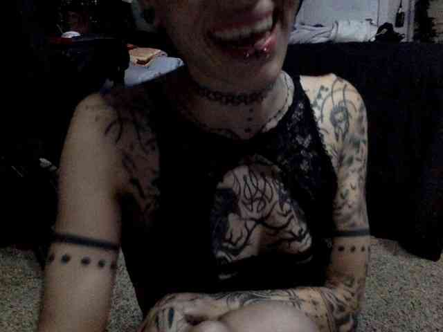 ToxicDoll webcam