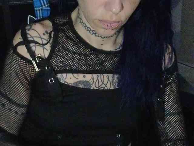 ToxicDoll webcam