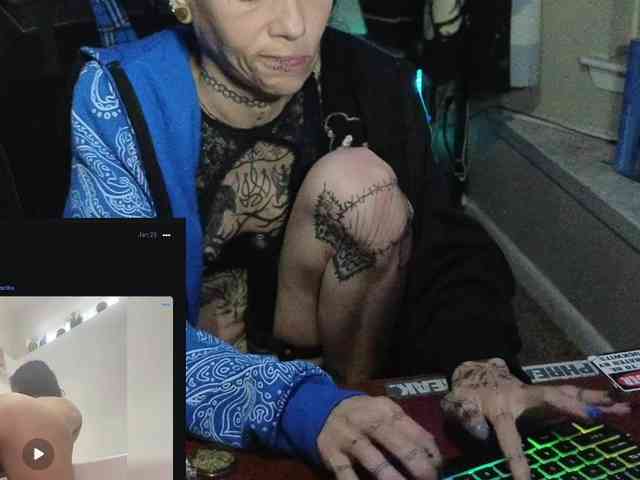 ToxicDoll webcam