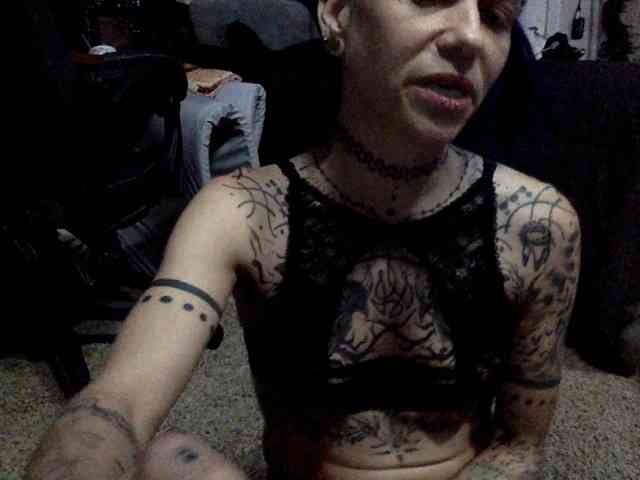 ToxicDoll webcam
