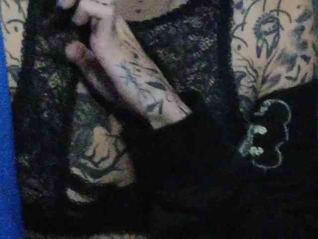 ToxicDoll webcam
