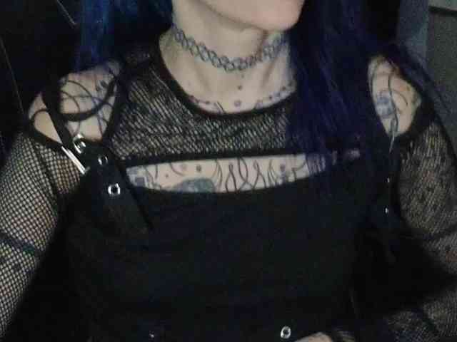 ToxicDoll webcam