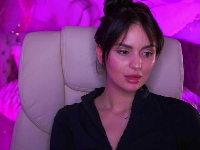 Milashaaaa's BongaCams show and profile