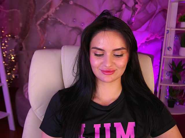 Milashaaaa's BongaCams show and profile