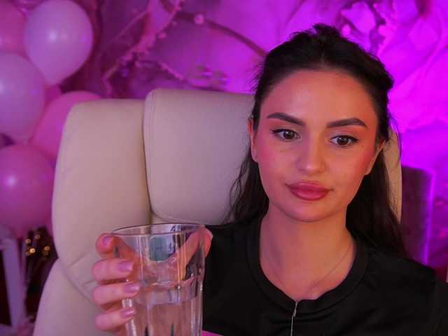 Milashaaaa's BongaCams show and profile