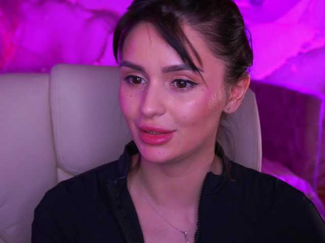 Milashaaaa's BongaCams show and profile