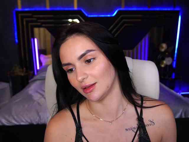 Milashaaaa webcam