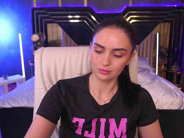Milashaaaa webcam