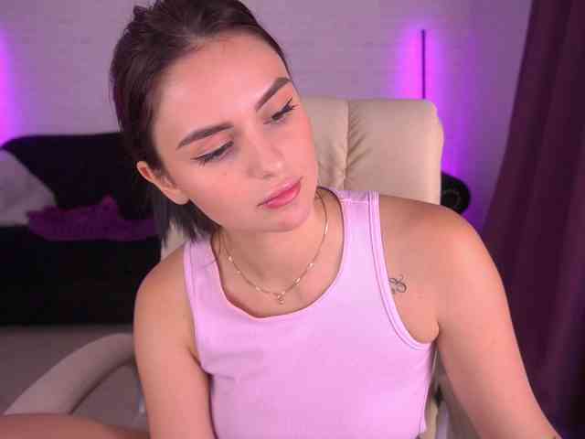 Milashaaaa webcam