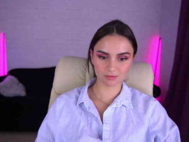 Milashaaaa webcam