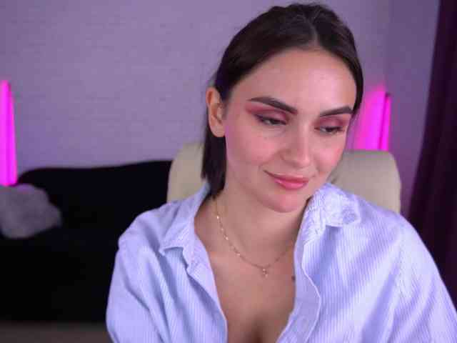 Milashaaaa webcam
