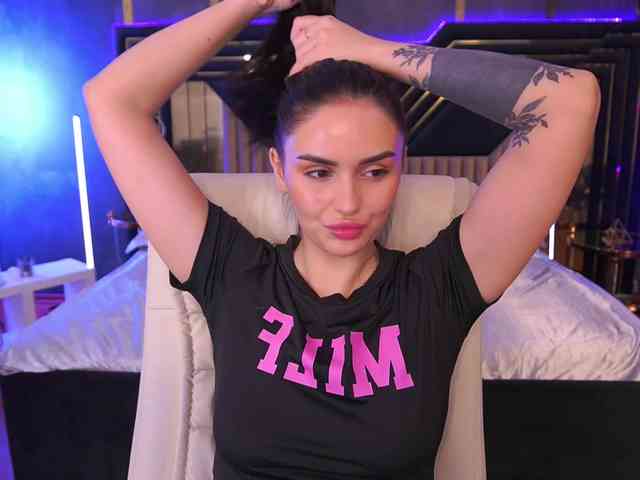 Milashaaaa webcam