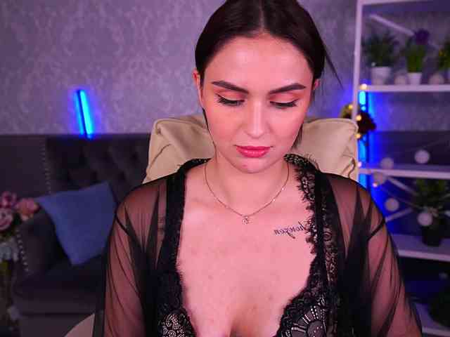 Milashaaaa webcam