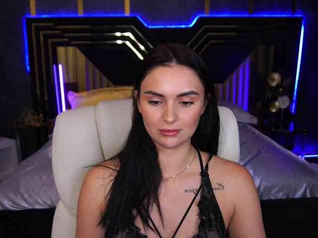 Milashaaaa webcam
