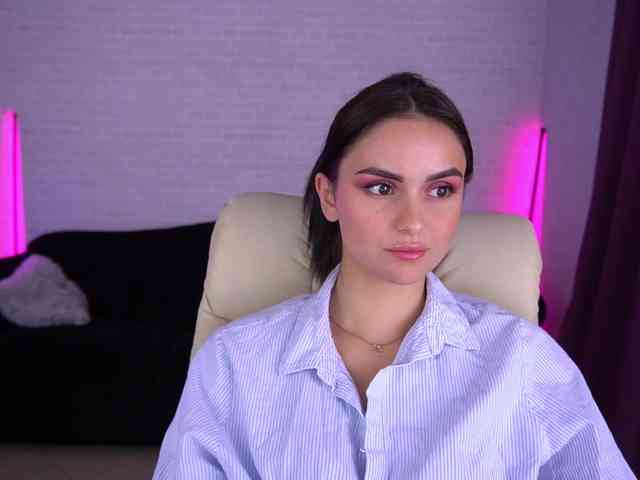 Milashaaaa webcam