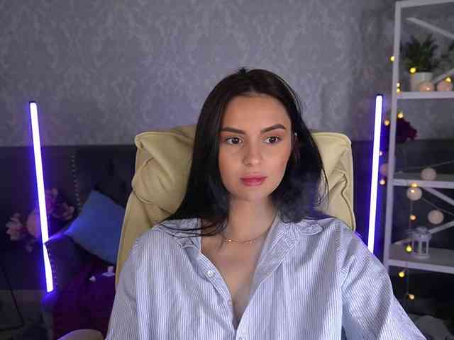 Milashaaaa webcam
