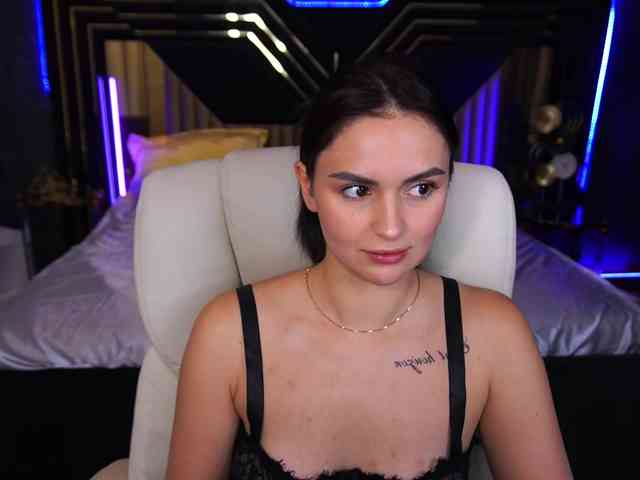 Milashaaaa webcam