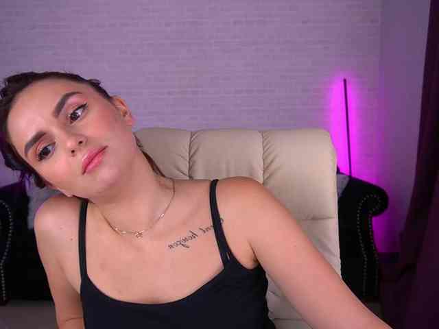 Milashaaaa webcam