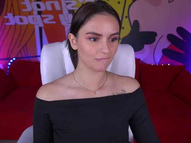 Milashaaaa webcam