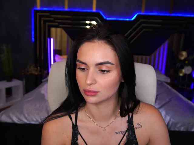 Milashaaaa webcam