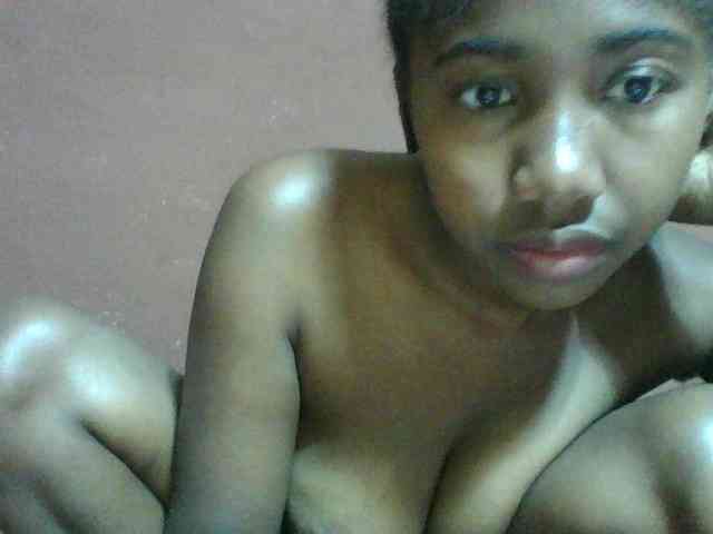 Nathalie0 webcam