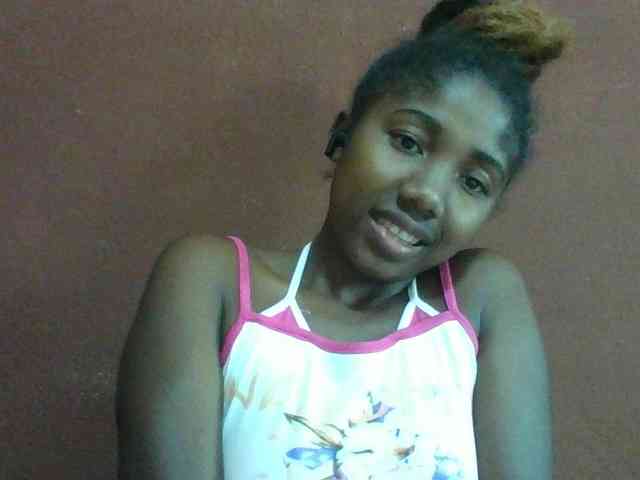 Nathalie0 webcam
