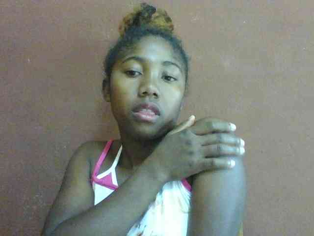 Nathalie0 webcam