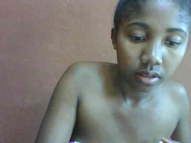 Nathalie0 webcam