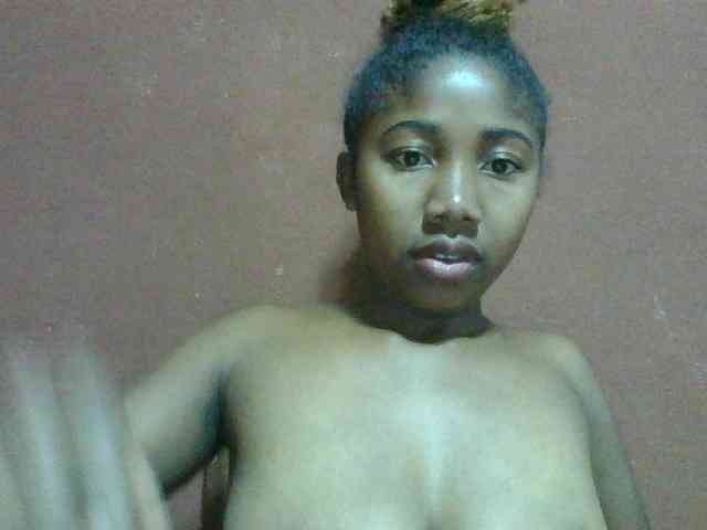 Nathalie0 webcam