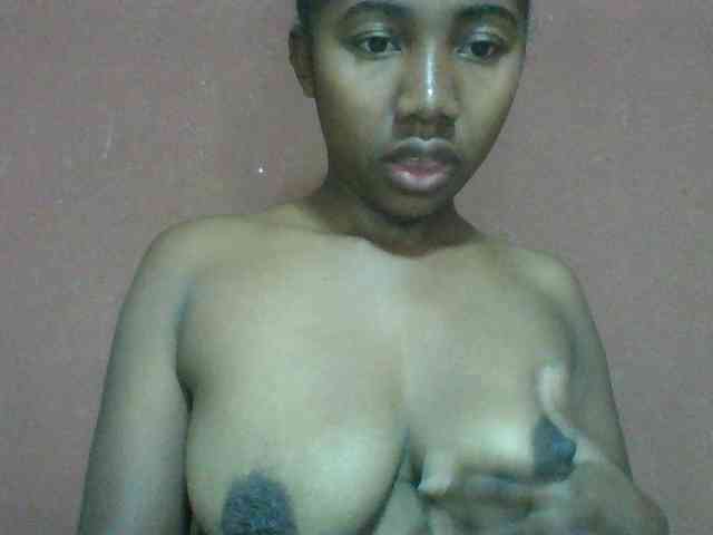 Nathalie0 webcam